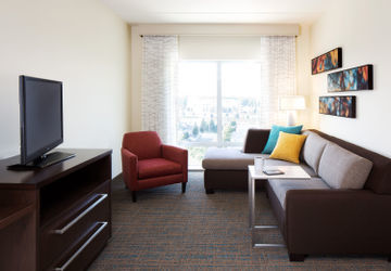 Hotel By Marriott Downtown/convention Center Kansas City